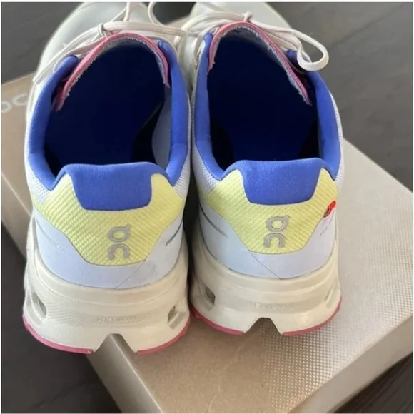 On cloud Cloud Vista - Picture 3 of 5